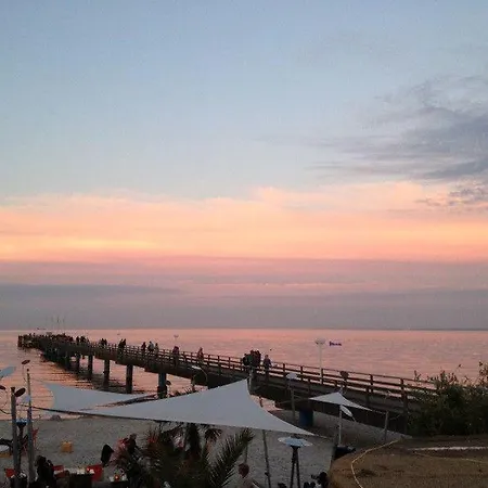 Ter 210 - Terrassenhuegel - Teilseeblick