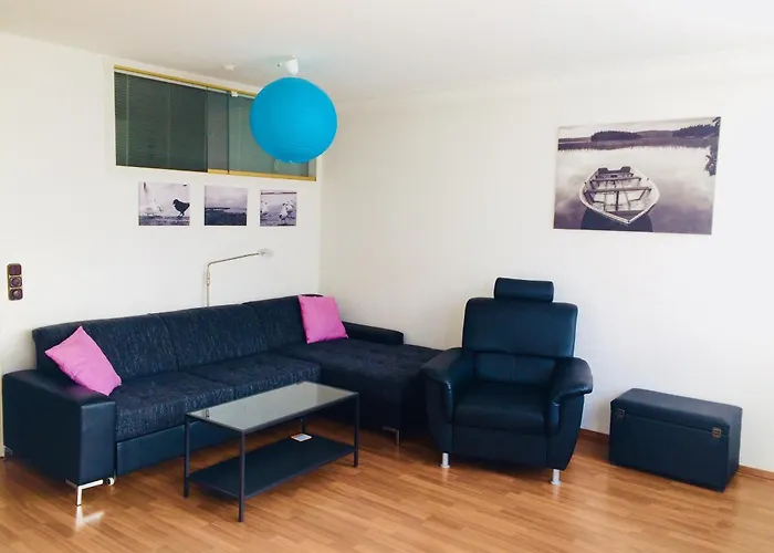 Ter 210 - Terrassenhuegel - Teilseeblick *