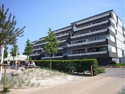 Ter 210 - Terrassenhuegel - Teilseeblick * Scharbeutz