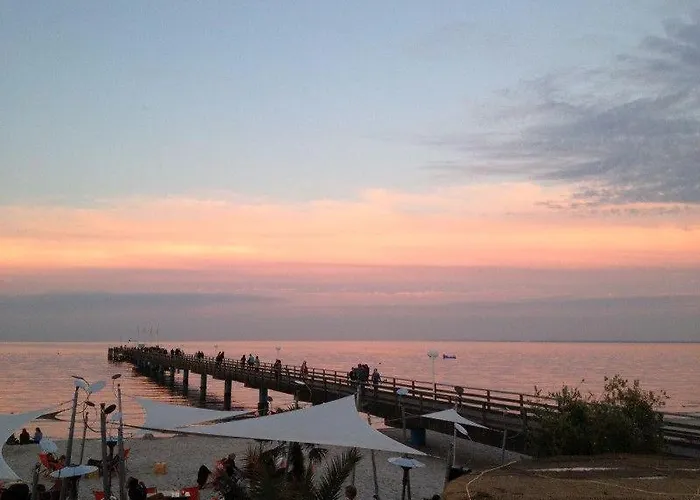 Ter 210 - Terrassenhuegel - Teilseeblick